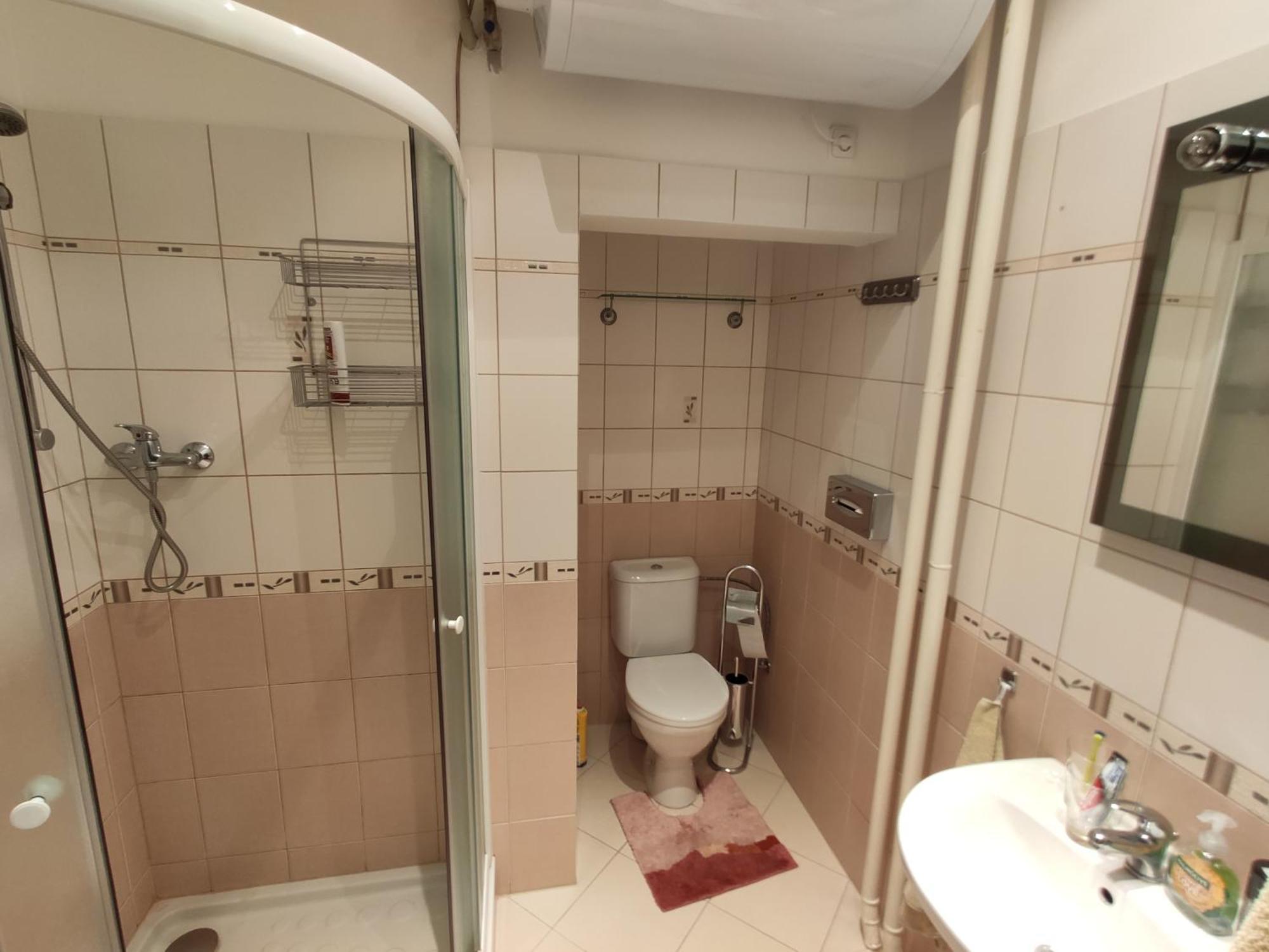 Apartman 63M2 S Balkonem V Lazenskem Centru Karlovy Vary Exterior photo
